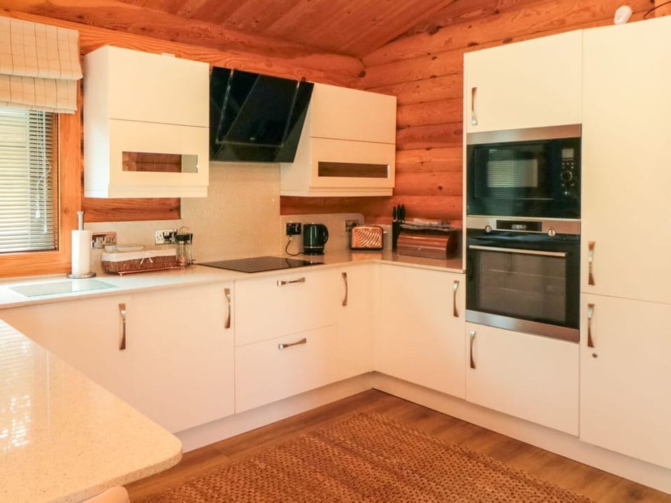 Wainstones Lodge 2