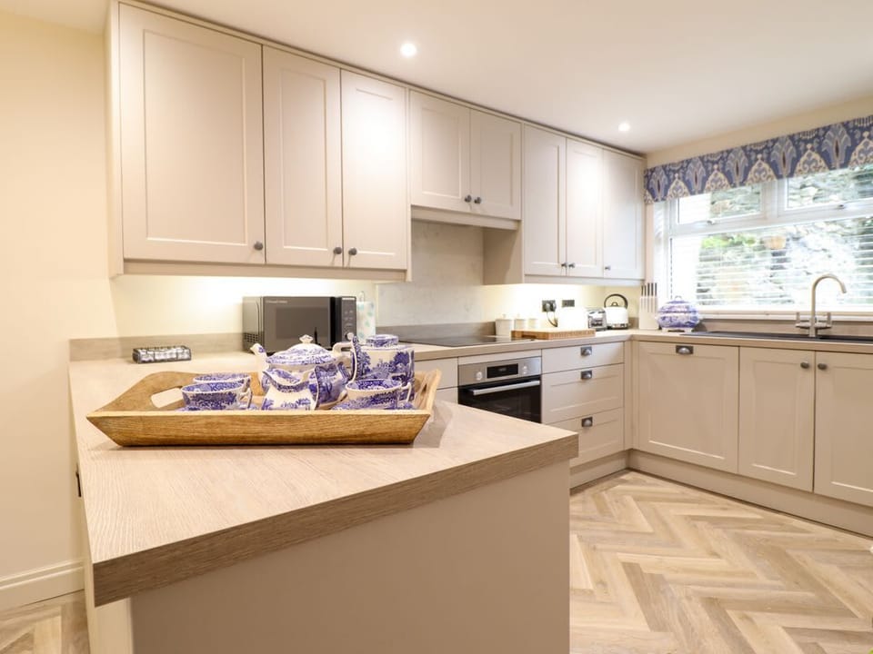 6 Uppergate Street Rose Cottage
