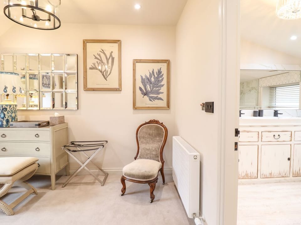 6 Uppergate Street Rose Cottage