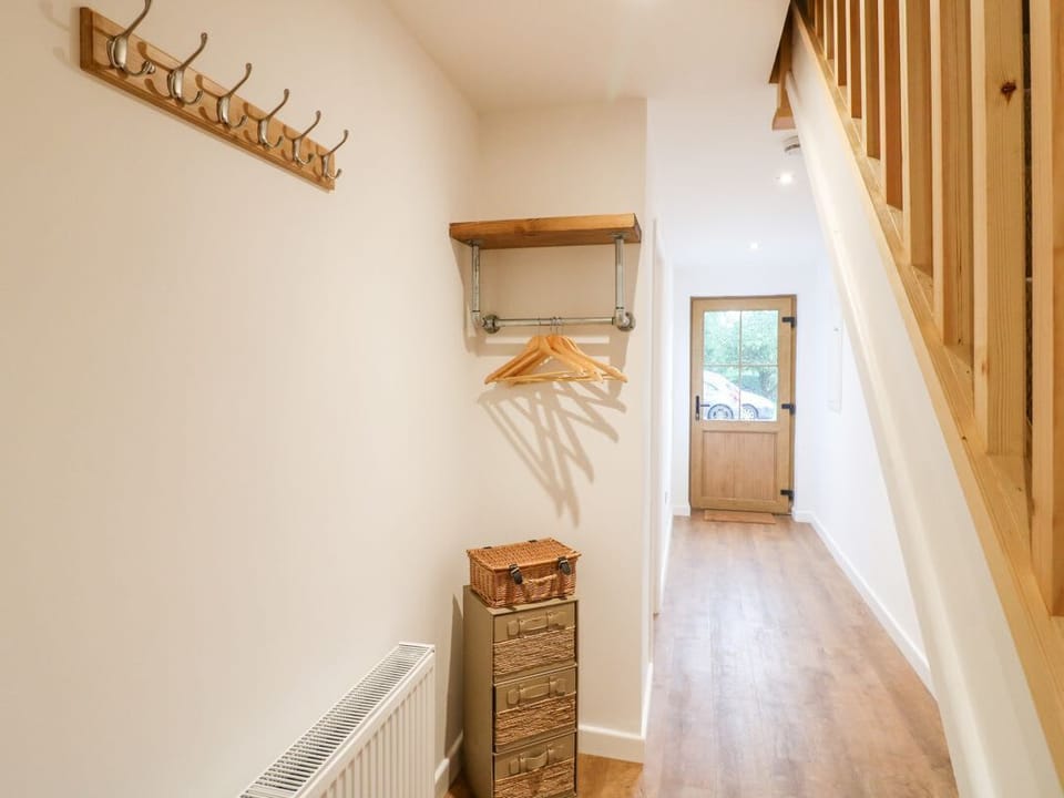Farley Cottage II