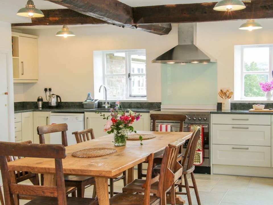 The Old Farmhouse, Upper Pitts