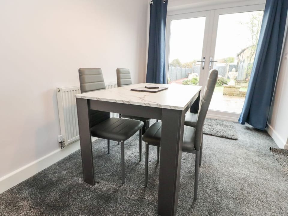 3 Thrimby Court