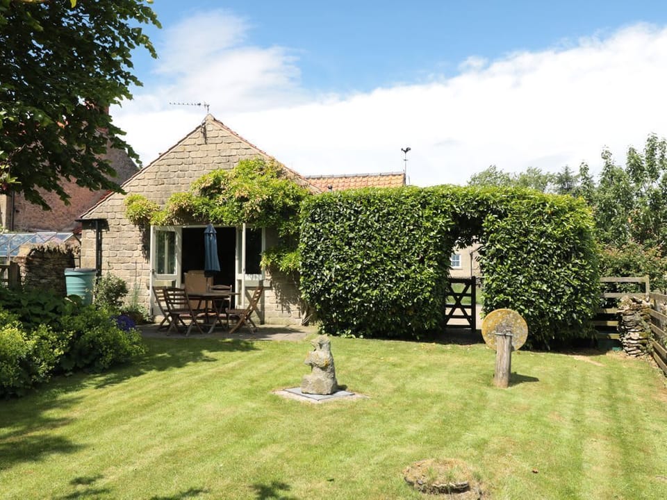 Henhouse Cottage