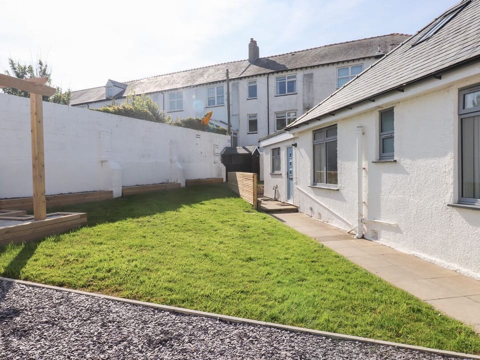 Trearddur House Cottage