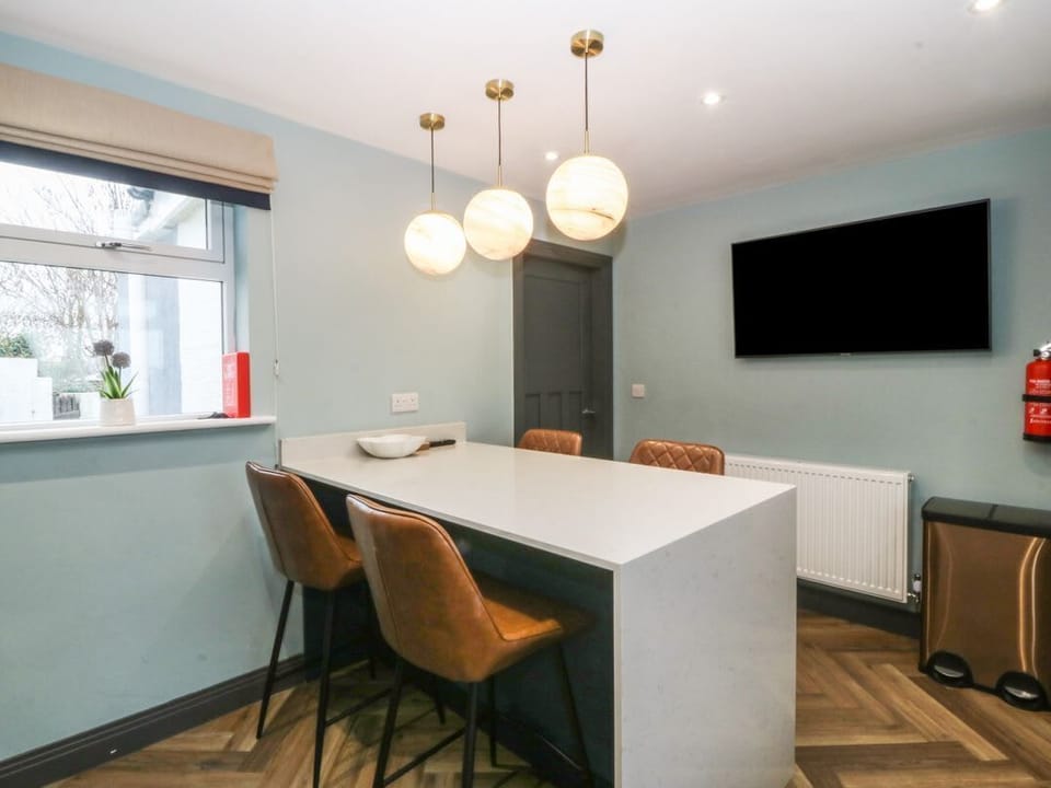 Trearddur House Cottage