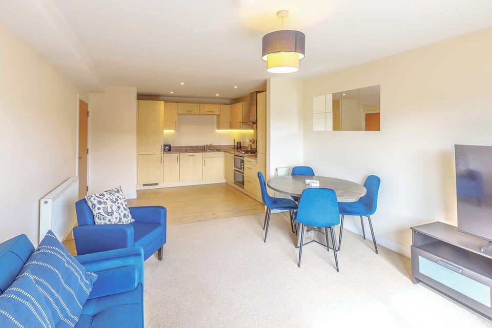 Linden Homes, Canalside - Host & Stay