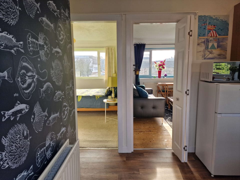 Beachcomber Apartment, Morecambe - Host & Stay
