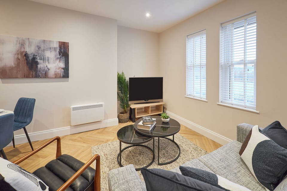 Flat 2 @ Temperance House, Saltburn by the sea- Host & Stay