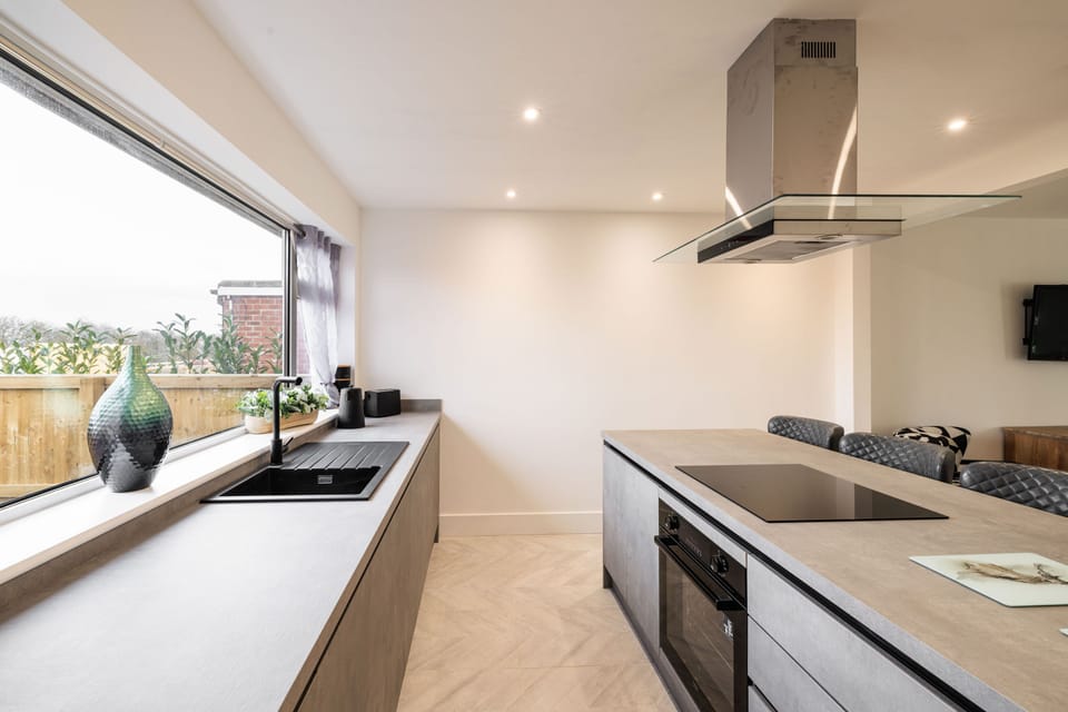 Hawthorn Bank, Garforth - Host & Stay