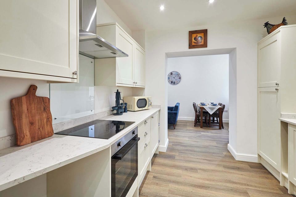 The Coach House, Saltburn - Host & Stay