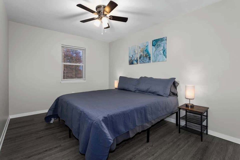 KING BED!