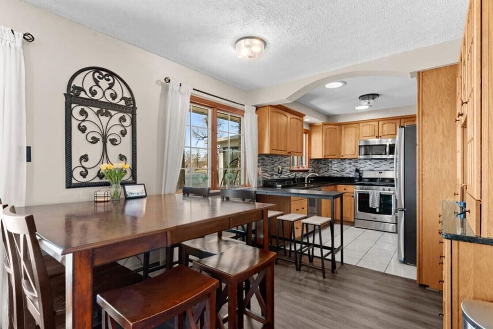 Dining space with lake views that make every meal feel a little better.