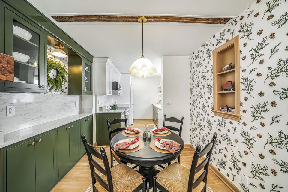 14-RCP-18320E20Washington20St20Chagrin20Falls-RCP04240