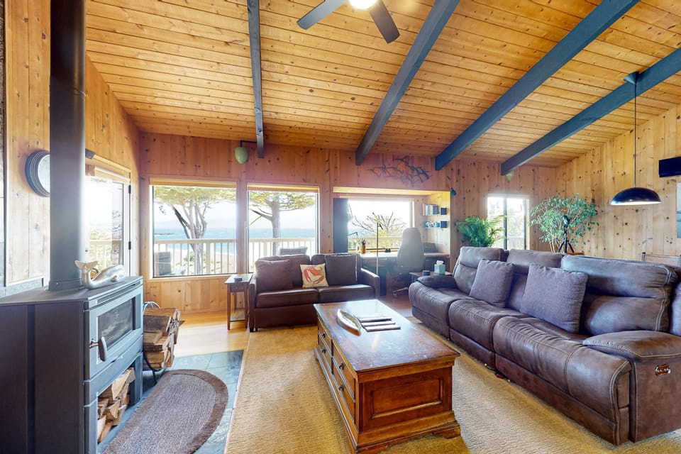 Experience comfort and style in this spacious living area, designed for relaxation and connection with loved ones.