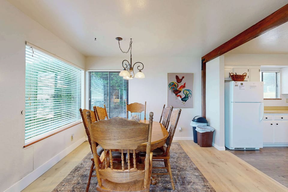 Morning light fills the dining area -- a great spot for breakfast before heading out to explore the Gualala coastline.