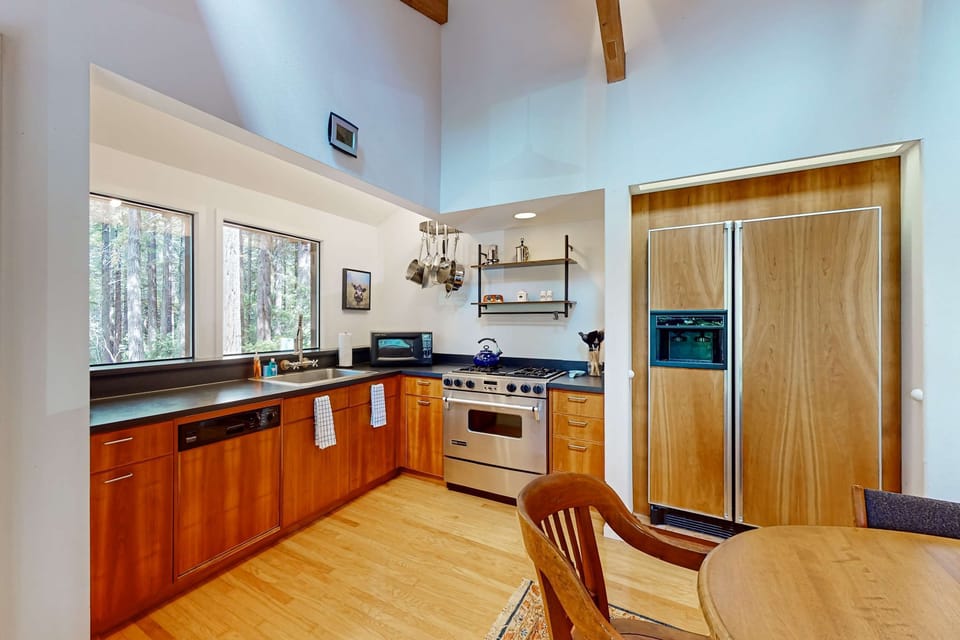 Cook up your favorite meals in a fully equipped kitchen, designed for both convenience and comfort.