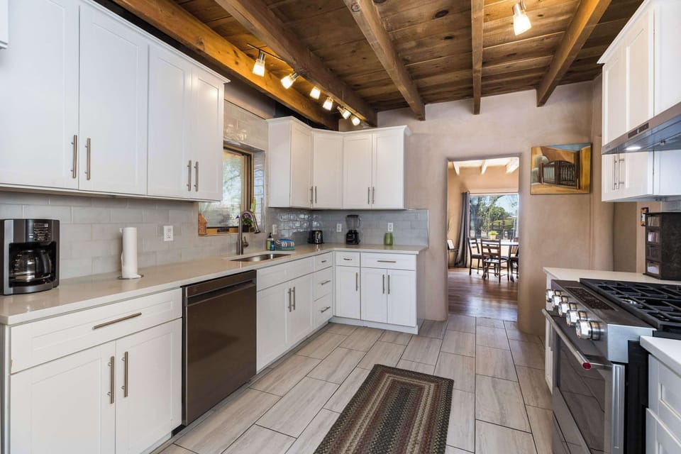 Flow easily from the kitchen to the dining area for shared meals