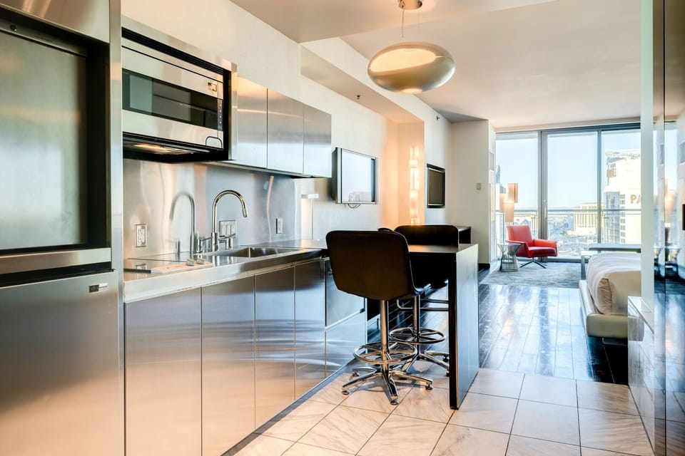 Spacious Kitchen area