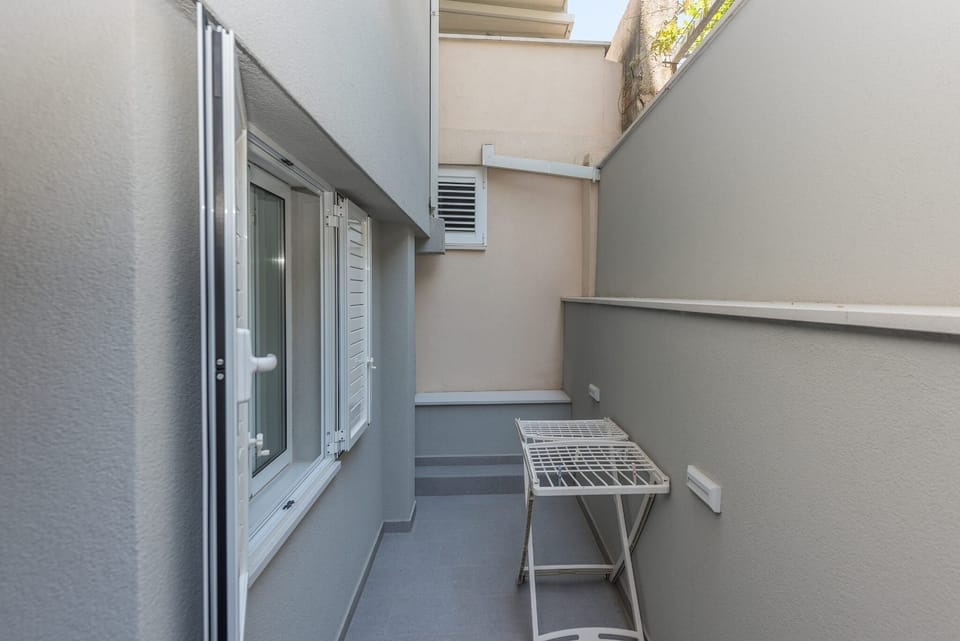 Terrace 2