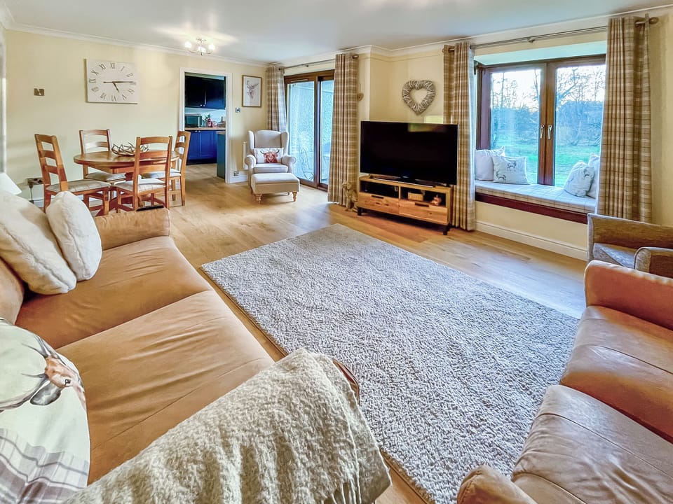 Living room/dining room | Fairview, Gleneagles