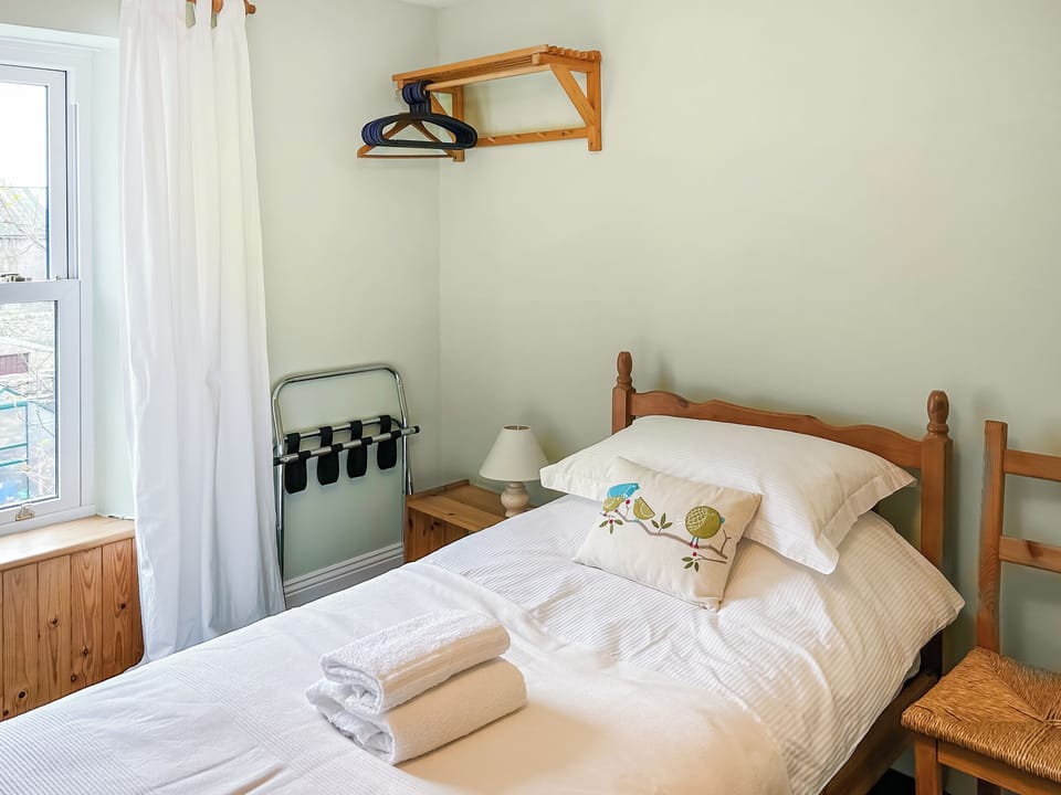 Twin bedroom | Clifford Courtyard, Kirby Stephen