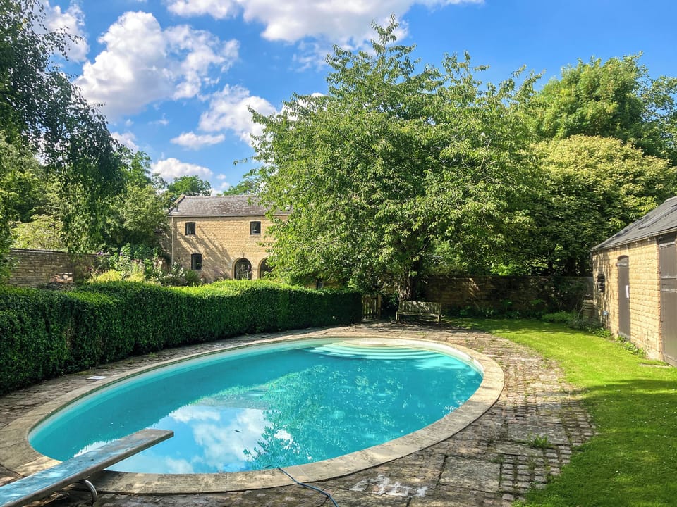 Swimming pool | The Barn, Stamford, Lincolnshire