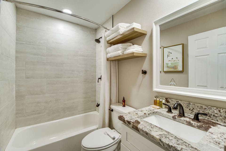 Full Bathroom