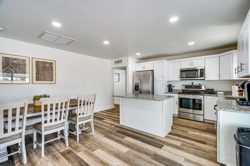 Kitchen | Dining Table | Cooking Basics