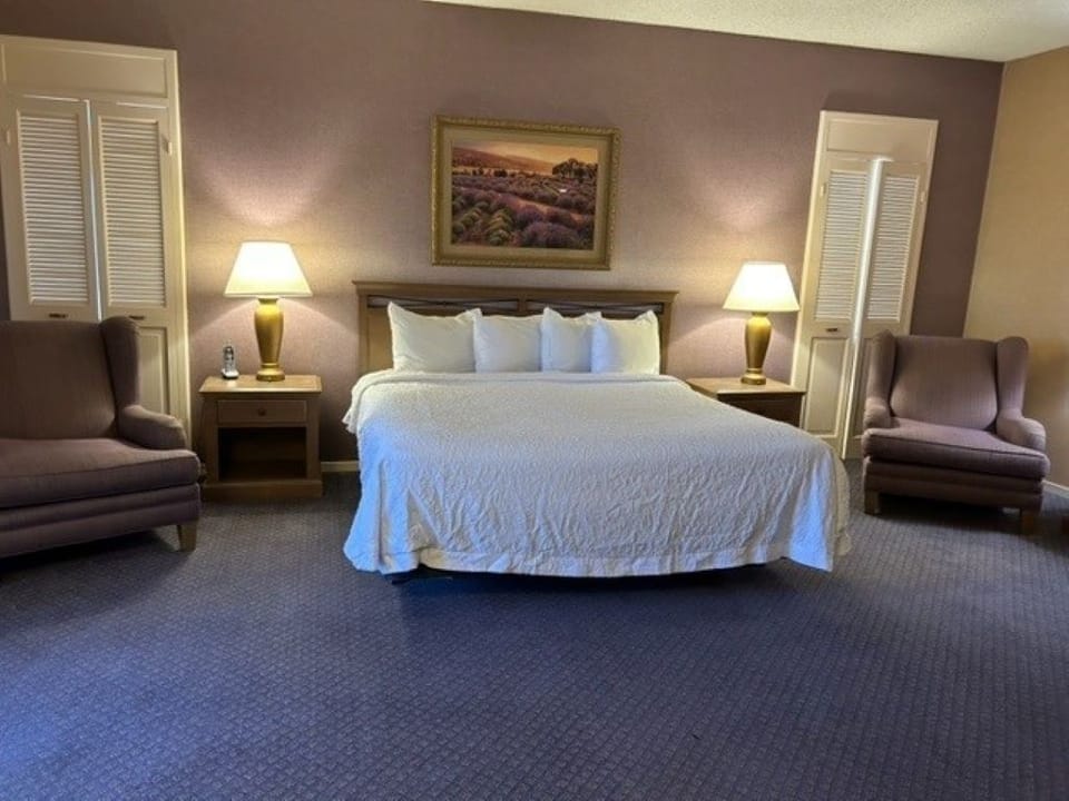 Bedroom. Interior and views may vary based on location and availability.