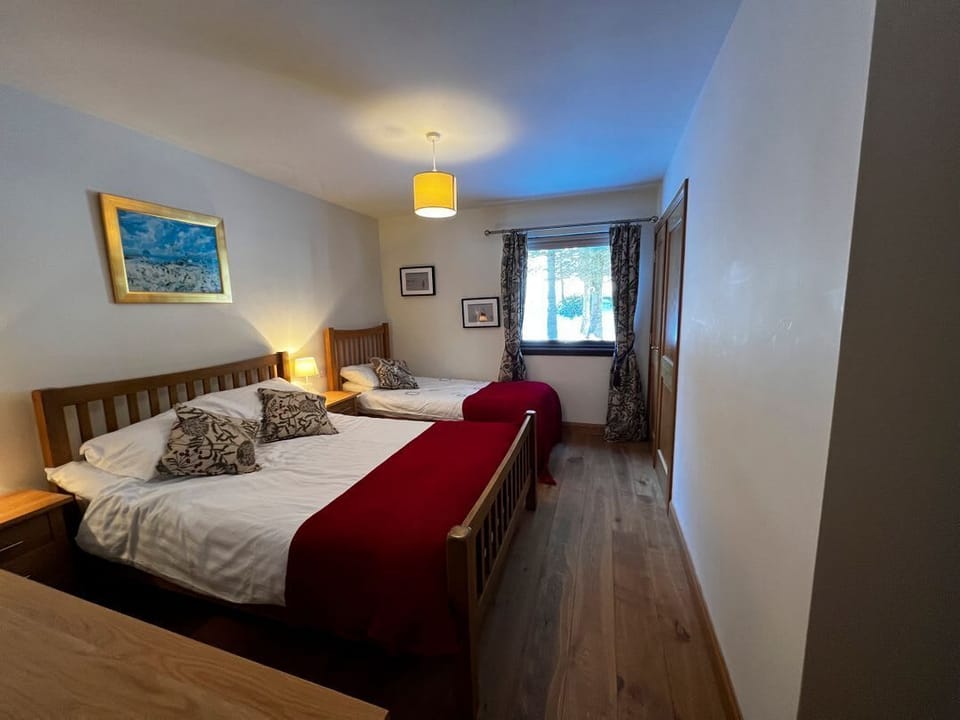 Ptarmigan Lodge