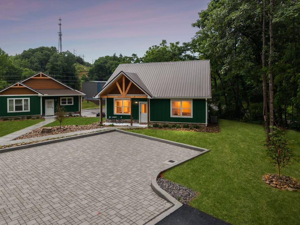 Two Bedroom Vacation Cabin Rental By Dollywood