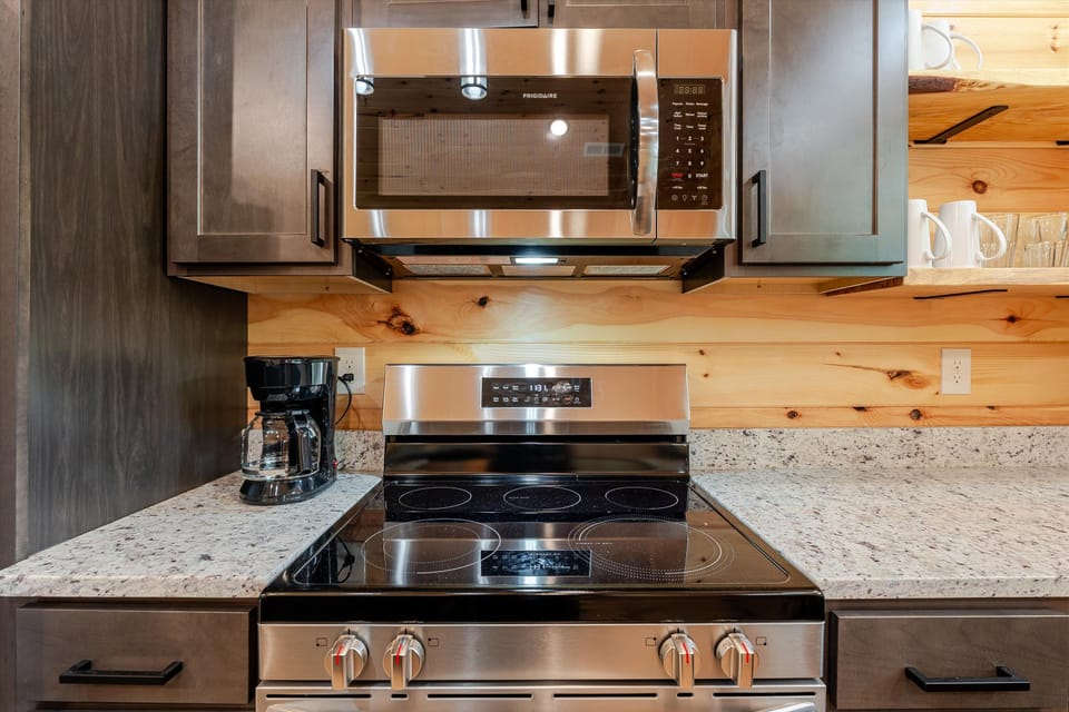 Two Bedroom Walking Distance To Dollywood Pigeon Forge Cabins fo