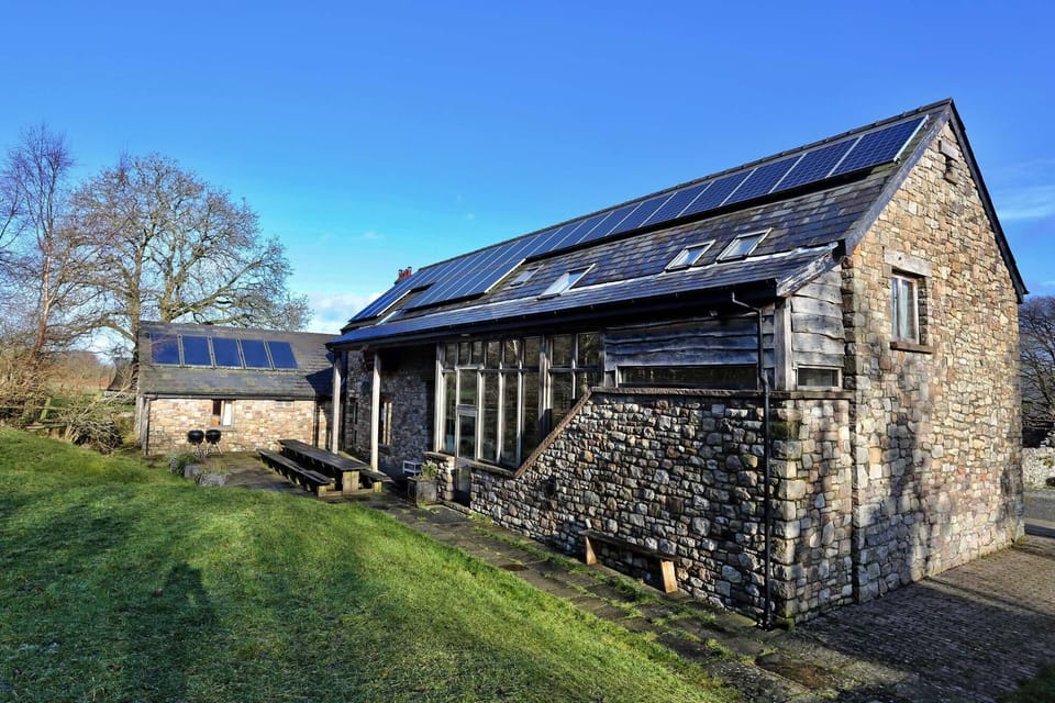 Spacious rear garden and lush green space near Wern Watkins Leisure, Wales