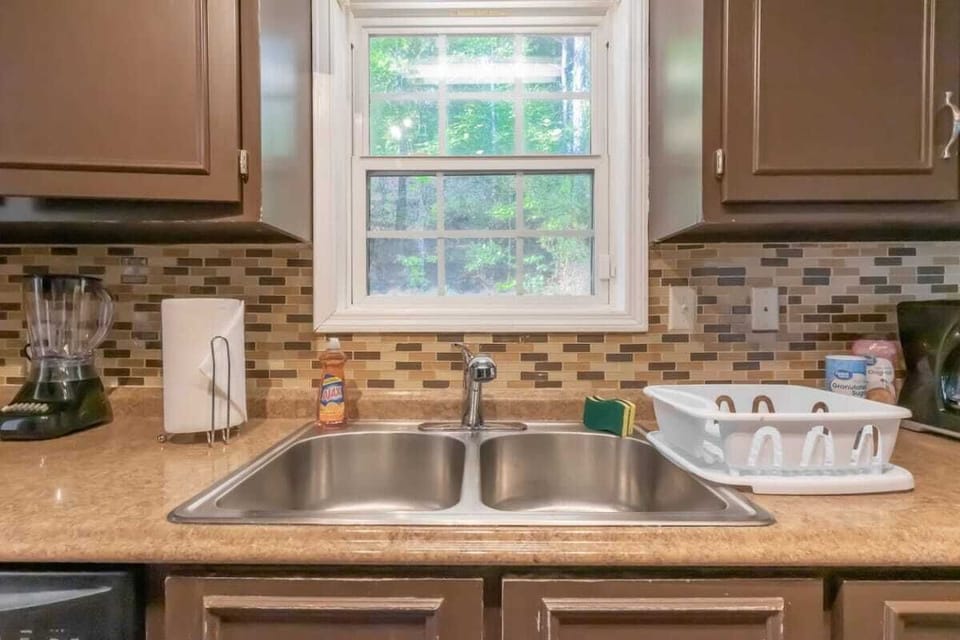 Kitchen sink