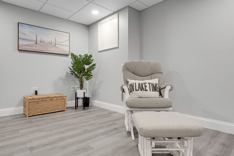 Spacious extra living area for entertainment