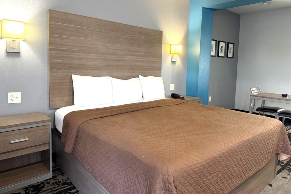 Bedroom. Interior and views may vary based on location and availability.