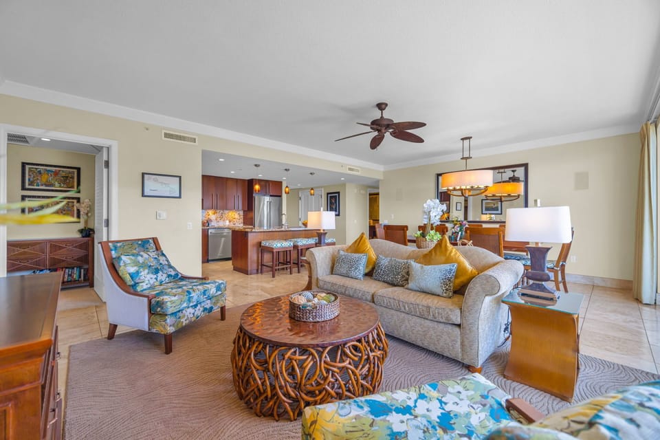 Comfortable seating and open layout invite relaxation after a day of island adventure. HKH-504