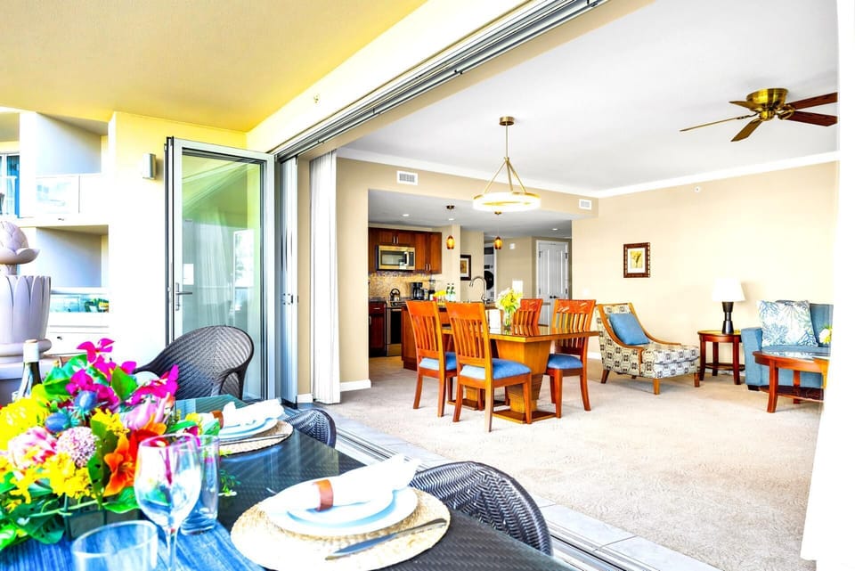 Step onto your covered lanai for shaded seating and wide resort views, a breezy spot to read between beach outings. HKK-213