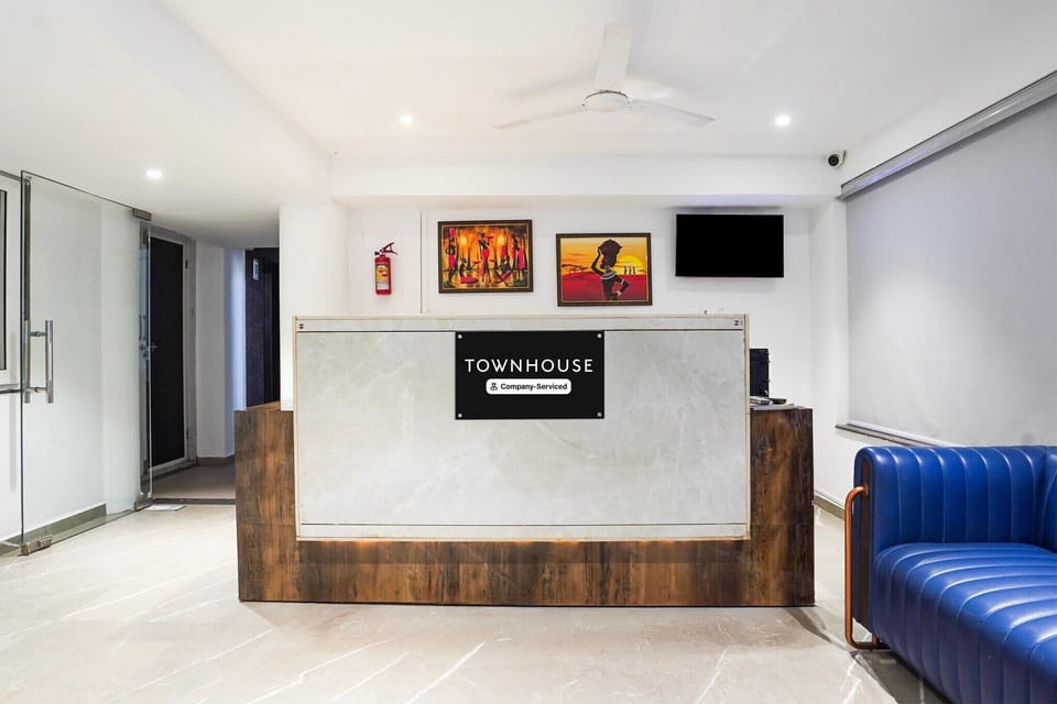 Entrance / Reception