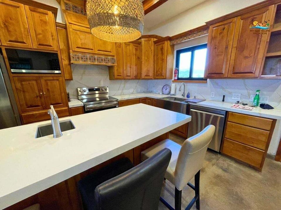 Ejido San Felipe Mexico Vacation rental with private pool for 18 guests - Chef`s Kitchen
