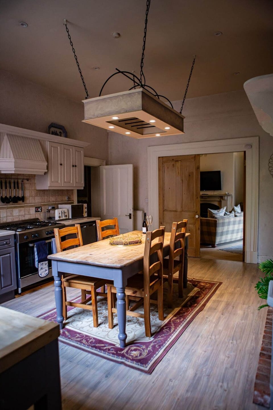 Le Manoir - Kitchen