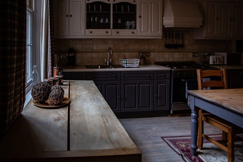 Le Manoir - Kitchen