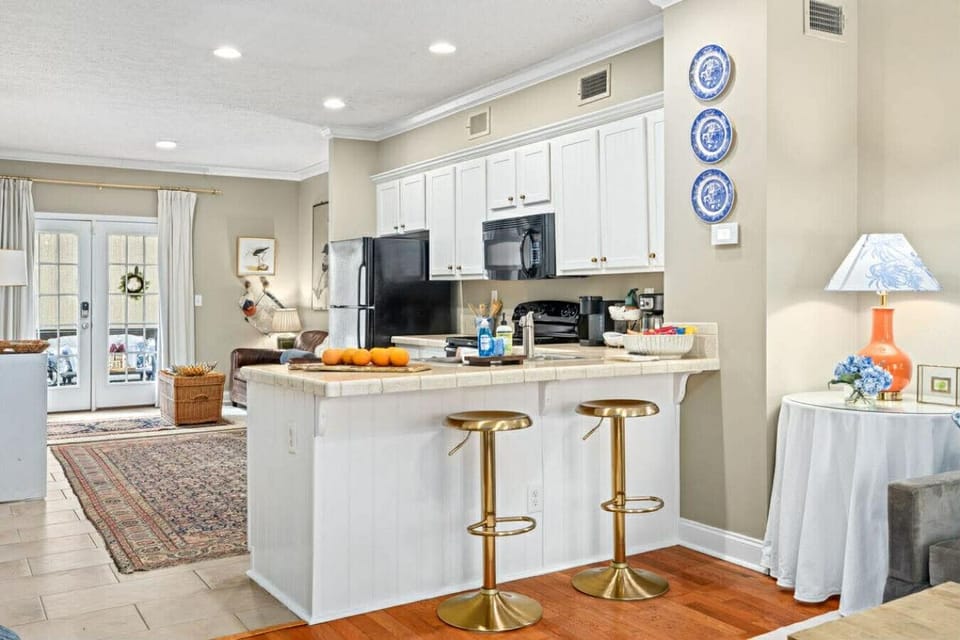 Kitchen/Island