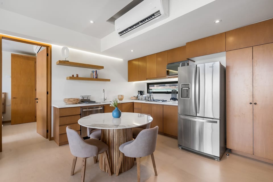 Kitchen and dining room 