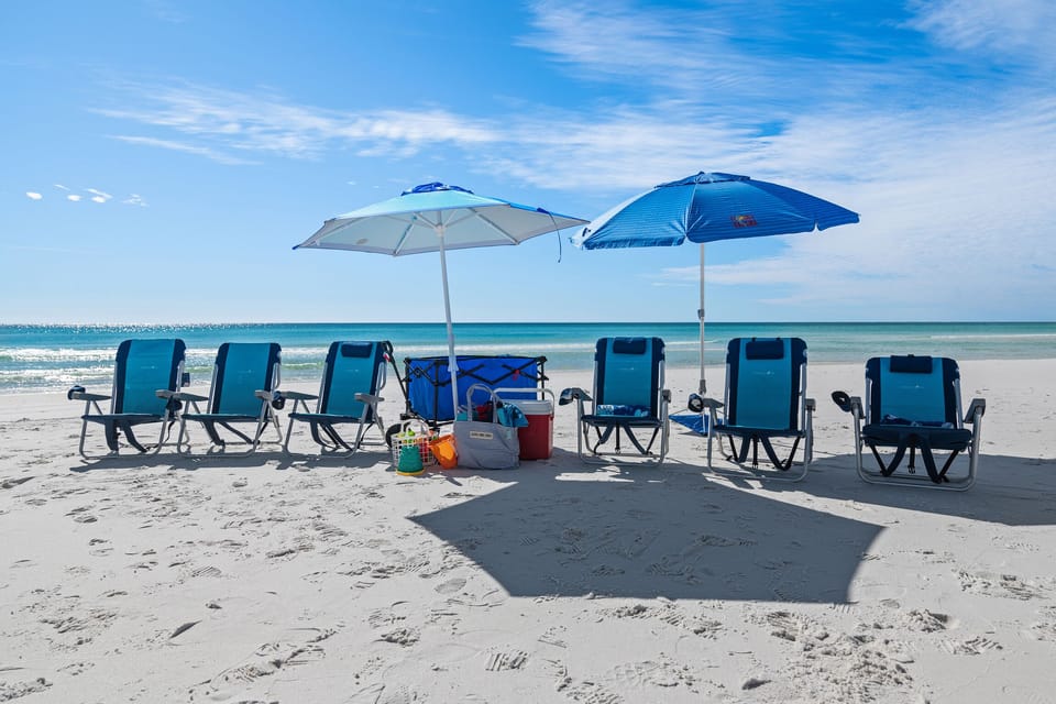 I PROVIDE FREE BEACH GEAR: 6 folding chairs, two umbrellas, beach wagon, small cooler, and beach bag - ENJOY!