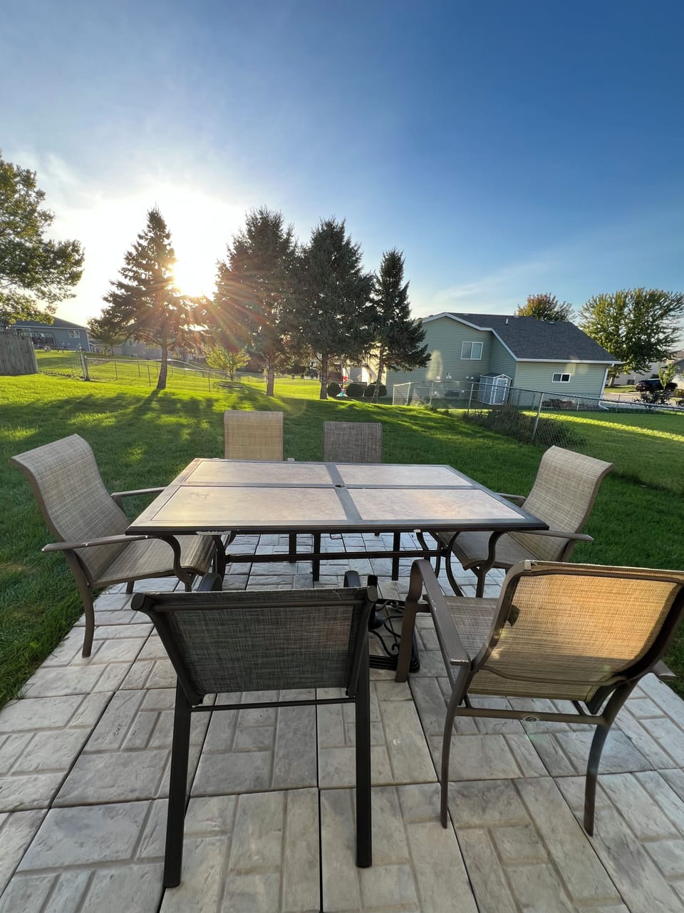 Outdoor dining