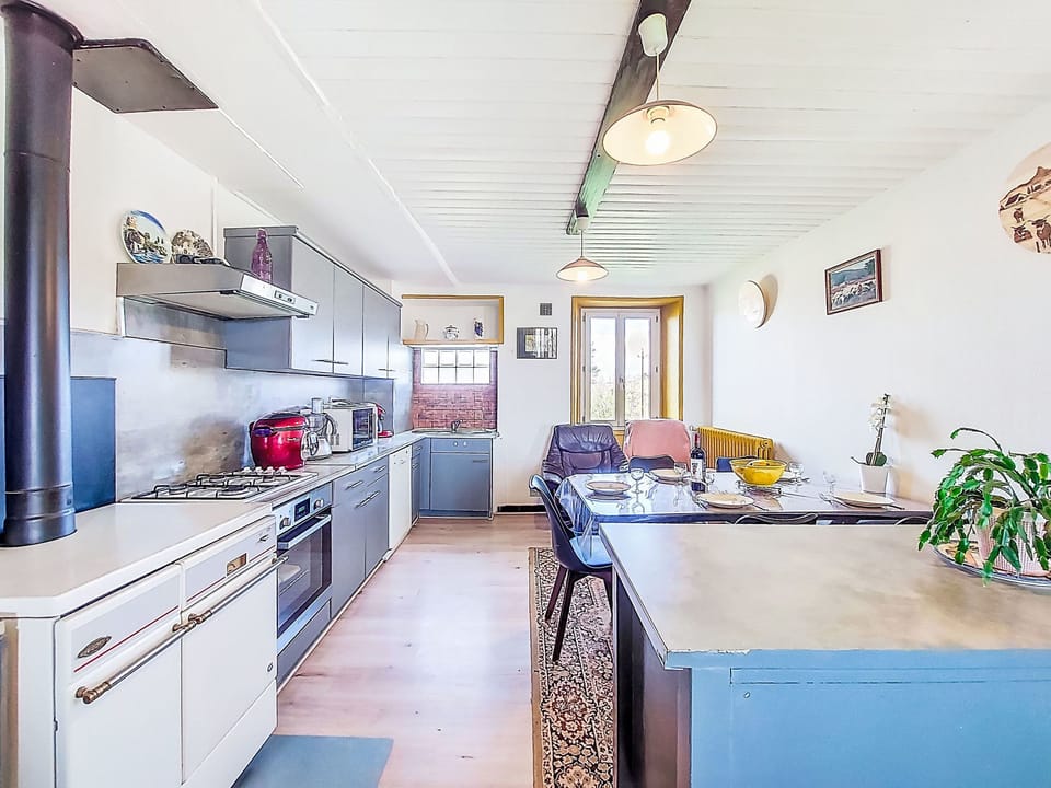 Kitchen / Dining Room