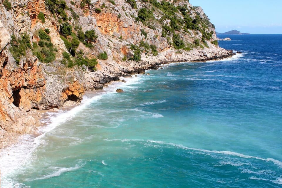 Nearby beaches
