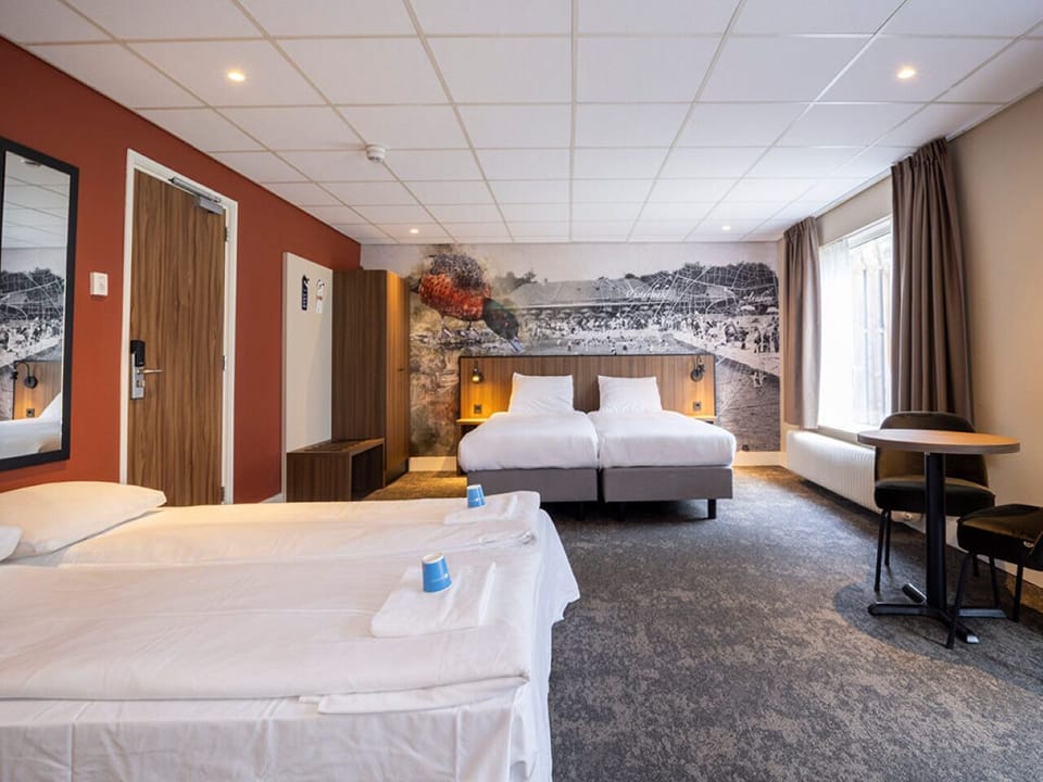 Spread out comfortably with generous space for everyone to relax.