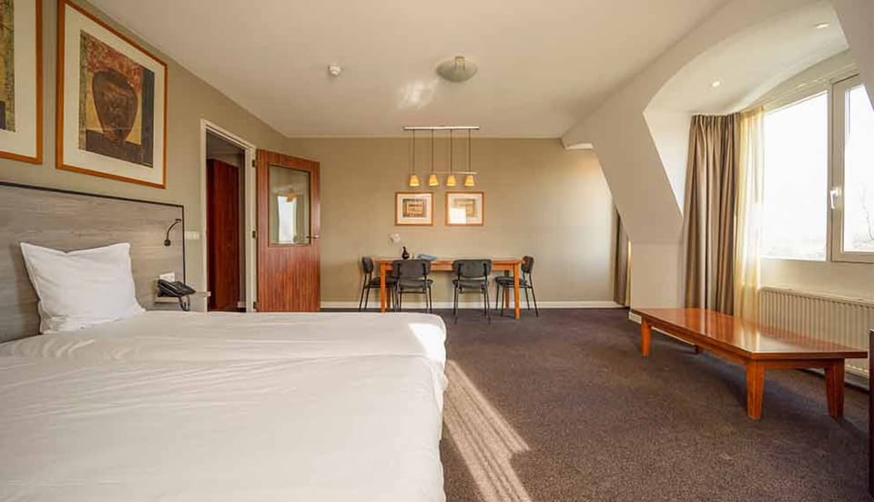 Enjoy extra space for slow mornings and easy unpacking.